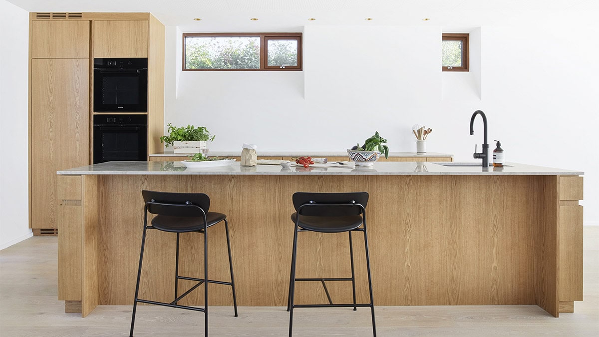 Materialernes Magi Skab Dit Snedkerkøkken Med Ægthed og Sanselighed